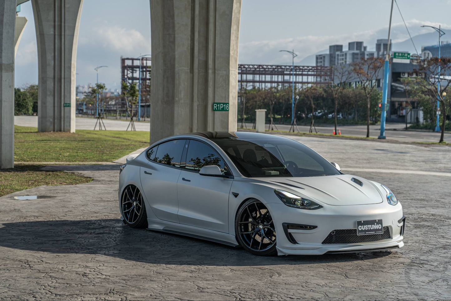 Custuning Front Trunk Lid for Tesla Model 3