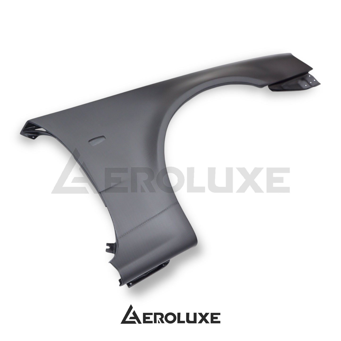AeroLuxe R34 Spec-ZTN Dry Carbon Front Fenders