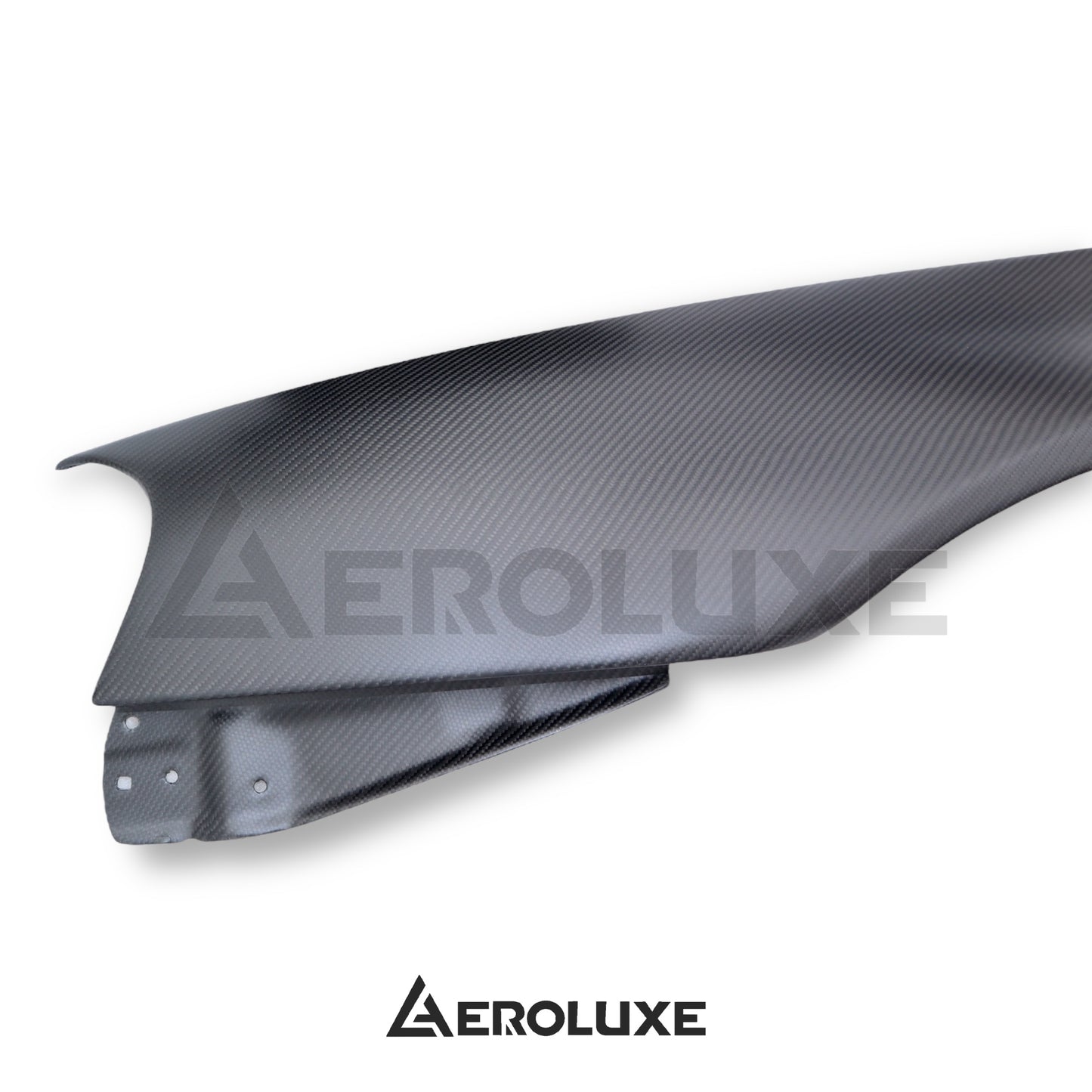 AeroLuxe R34 Spec-ZTN Dry Carbon Front Fenders