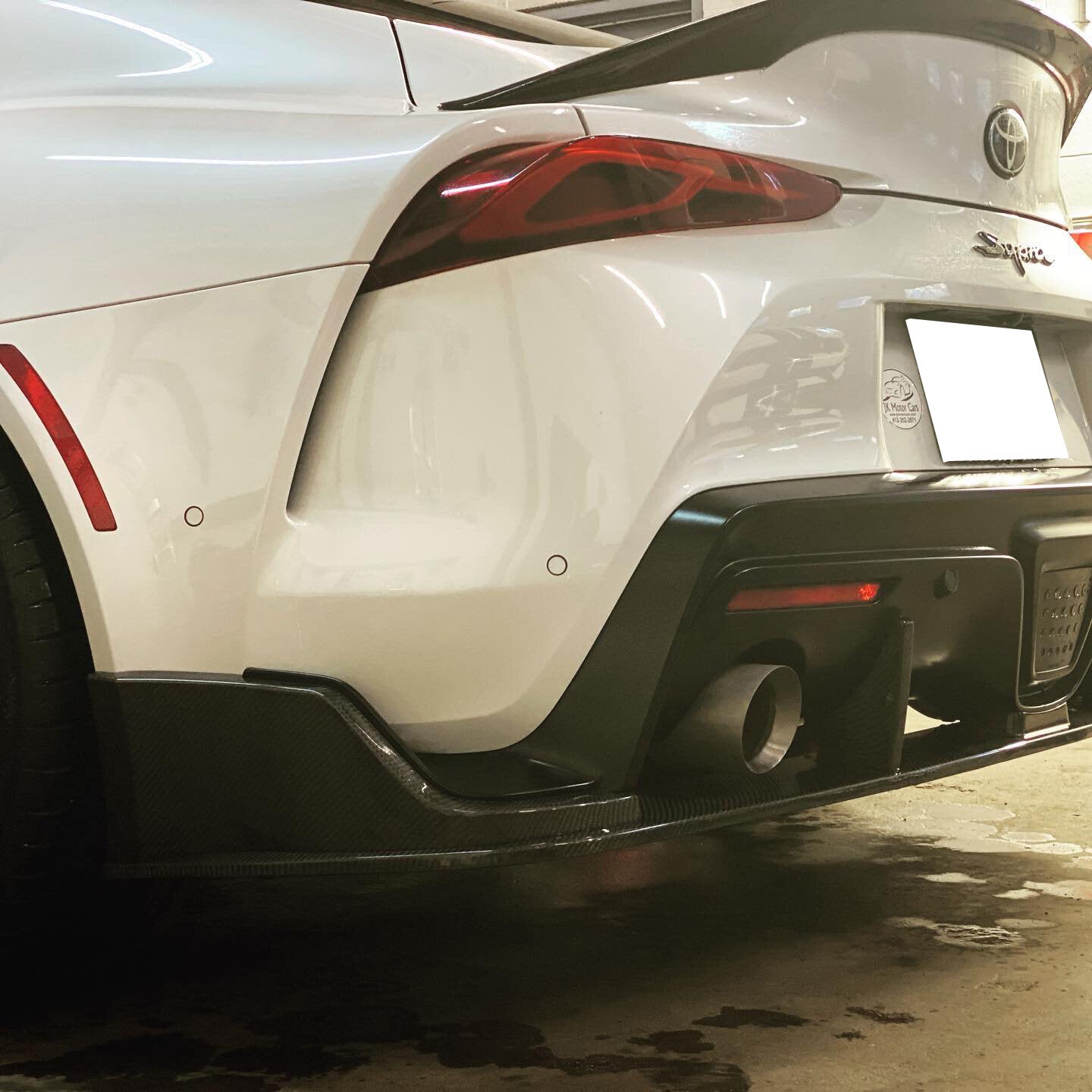 AeroLuxe 20-26 Toyota GR Supra Spec-VA 5PCS Carbon Fiber Rear Diffuser