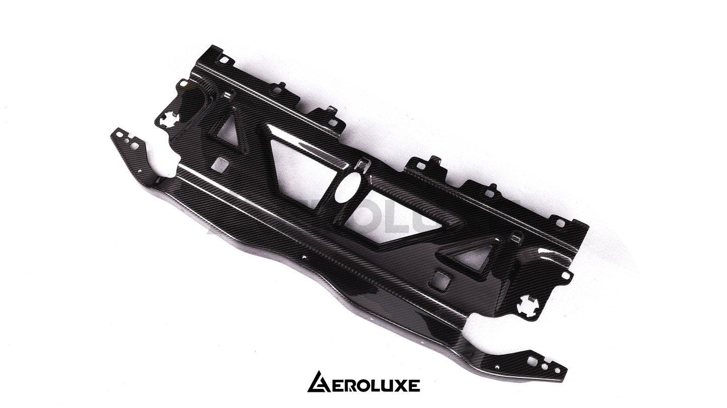 AeroLuxe 21+ BMW G8X Spec-MP Dry Carbon Cooling Panel