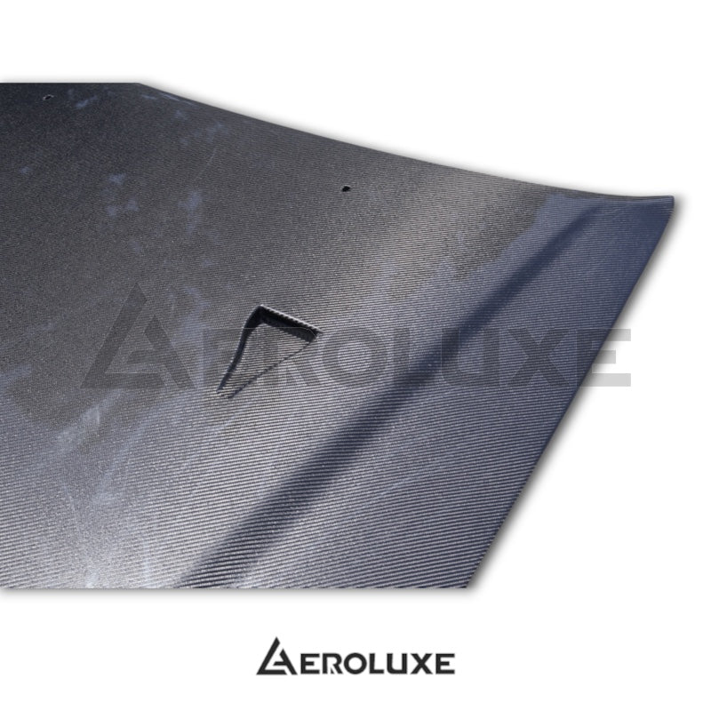 AeroLuxe 99-02 Nissan Skyline R34 GTR Spec-VS2 Carbon Fiber Hood