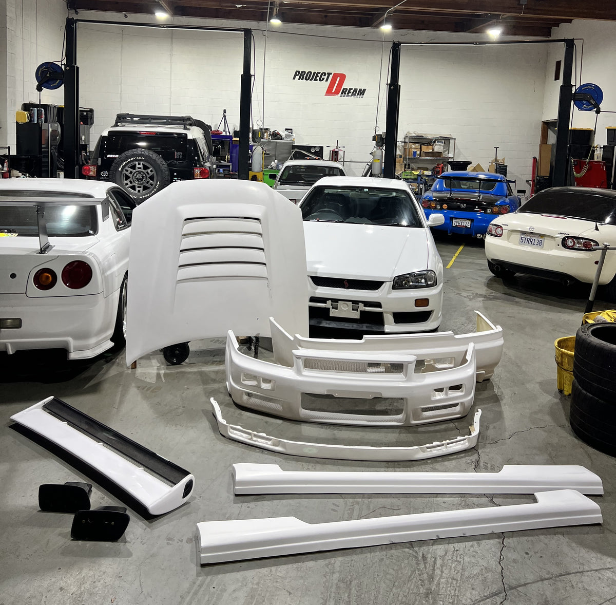 AeroLuxe 98-02 Nissan Skyline R34 Spec-GTR Full Kit (Narrow Body ...