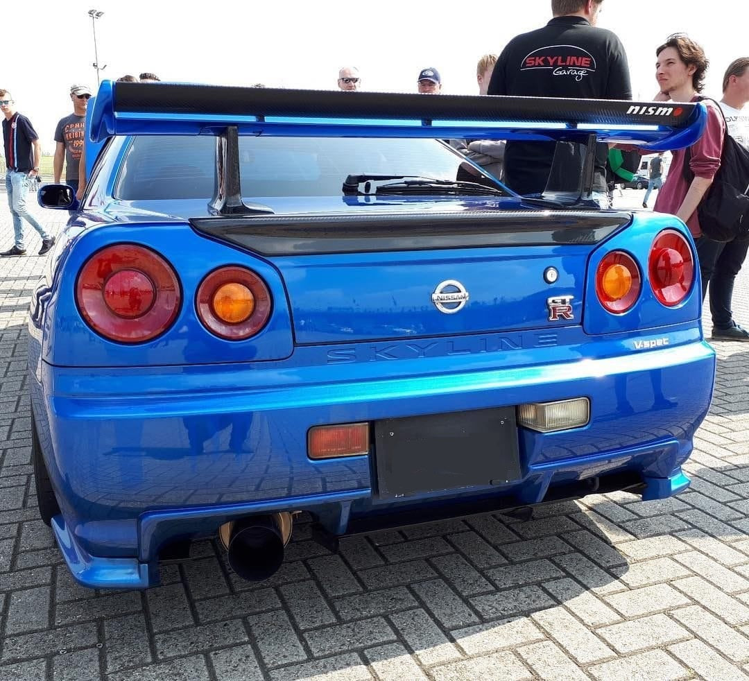 AeroLuxe 98-02 Nissan Skyline R34 Spec-MN Carbon Fiber Trunk Spoiler